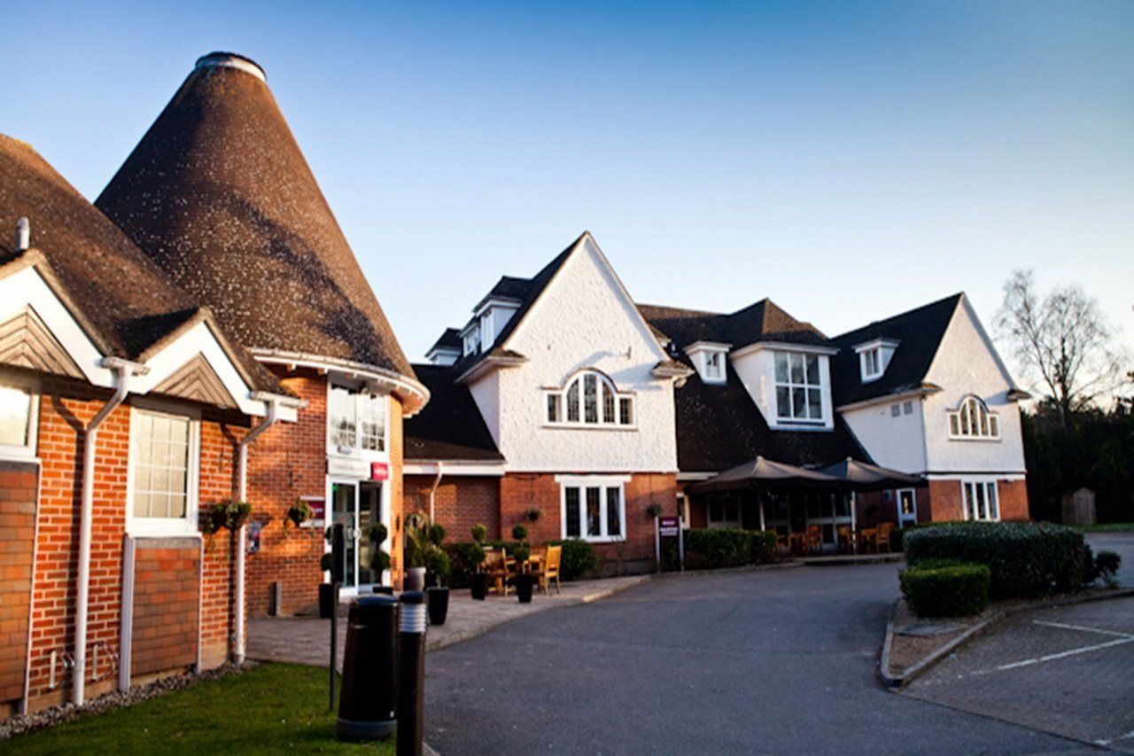 Mercure Tunbridge Wells Hotel Exterior photo